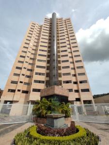 Apartamento en Venta Residencia 4033. Urbanización El Parral. Valencia Estado Carabobo , 180 mt2, 4 habitaciones