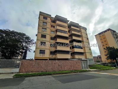 Diana C. Vende Apartamento en Terrzas de Los Nisperos 24-23642 R.A.H Carabobo, 137 mt2, 4 habitaciones