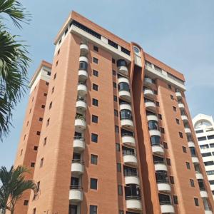 Apartamento en Venta Residencias La Llovizna Los Mangos, 110 mt2, 3 habitaciones