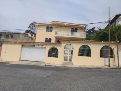 Casa en venta Zona Este Barquisimeto 22-13554   jrh, 655 mt2, 6 habitaciones