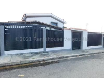 Casa en venta Zona Este Barquisimeto 22-11273   jrh, 450 mt2, 4 habitaciones