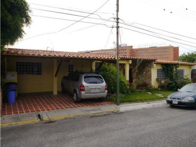Casa en venta en Zona Este Barquisimeto Mls#21-10703 fcb , 368 mt2, 5 habitaciones