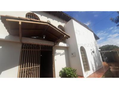 Casa en venta en Parroquia Concepción Barquisimeto Mls#22-7657 fcb, 572 mt2, 7 habitaciones