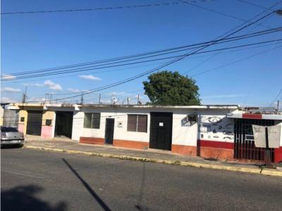 Casa en venta en Zona Este Barquisimeto Mls#22-7093 fcb , 165 mt2, 3 habitaciones