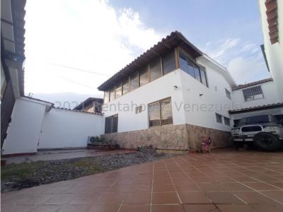Casa en venta en Parroquia Concepción Barquisimeto Mls#22-12384 fcb, 333 mt2, 7 habitaciones