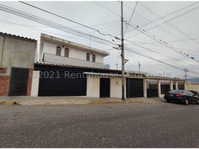 Casa en venta en Centro Barquisimeto Mls# 21-25033 FCB , 320 mt2, 5 habitaciones