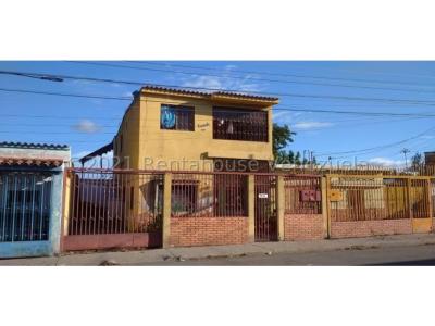 Casa en venta en Centro Barquisimeto Mls# 22-14403 FCB , 285 mt2, 8 habitaciones