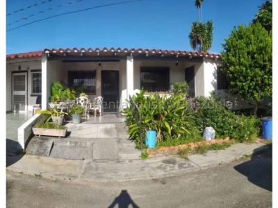 Casa en Venta Horizonte Cabudare 22-6139 APP 0412-1548350, 120 mt2, 2 habitaciones