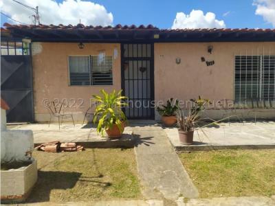 Casa en Venta La Morenera Cabudare 23-9139 M&N 04145093007, 238 mt2, 5 habitaciones