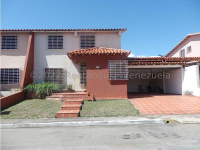 Casa en Venta Caña Dulce Cabudare 23-5432 M&N 04145093007, 246 mt2, 3 habitaciones