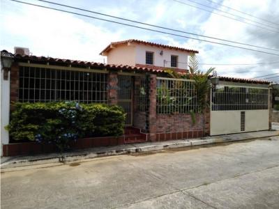 Casa en Venta La Teura Cabudare 22-19805 M&N 04145093007, 251 mt2, 4 habitaciones