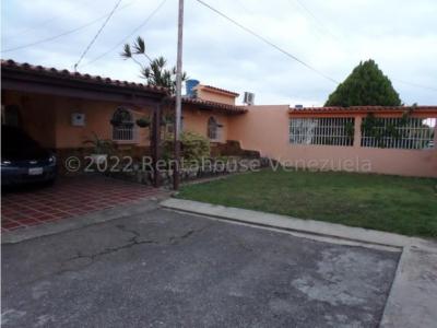 Casa en venta en Santa Cecilia 23-9486 YC, 4 habitaciones