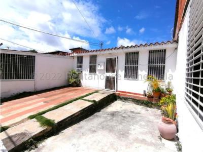 Casa en Venta El Trigal Cabudare 23-5171 SPS 0414-5740364, 140 mt2, 2 habitaciones