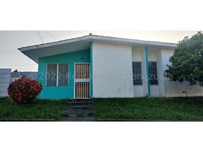 Casa en Venta La Chucho Briceño Cabudare 23-8295 M&N 04245543093, 368 mt2, 3 habitaciones