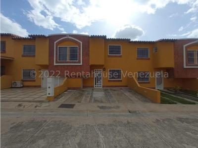 Casa en venta en Terramia Cabudare 23-2200 YC, 3 habitaciones