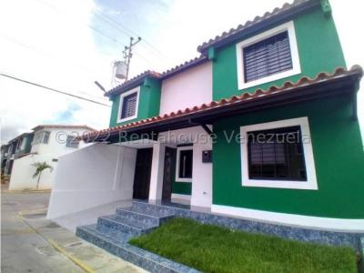 Casa en Venta Villa Roca Cabudare 22-25480 *JCG*, 232 mt2, 7 habitaciones