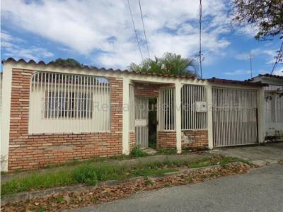Casa en Venta Las Mercedes Cabudare 22-9019 M&N 04245543093, 130 mt2, 3 habitaciones