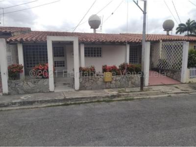Casa en Venta en Atapaima Cabudare Mls#22-17509 FCB , 200 mt2, 3 habitaciones