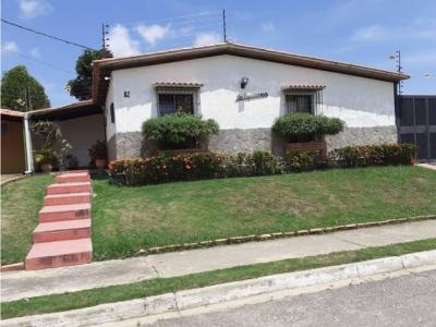 Casa en venta en El Valle Cabudare Mls#22-6162 FCB , 350 mt2, 3 habitaciones