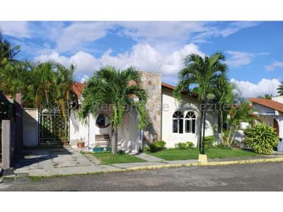 Maritza Lucena vende Casa en Cabudare 04245105659 MLS 23-12319, 190 mt2, 3 habitaciones