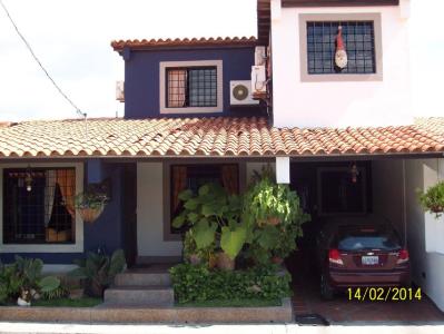 Se VENDE Casa en Villa Roca RAH: 22-6235, 280 mt2, 3 habitaciones
