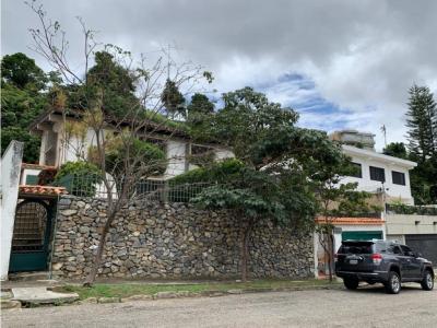 Casa En Venta - Prados Del Este 325 Mts2 C. 980 Mts2 T. Caracas, 325 mt2, 6 habitaciones