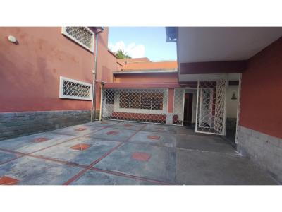 Vendo casa en Altamira 1164, 780 mt2, 12 habitaciones