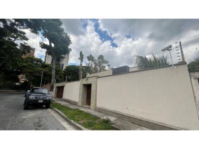 En Venta o Alquiler Casa en La Floresta, Chacao - Caracas, 400 mt2, 4 habitaciones