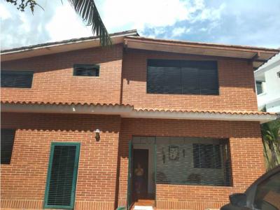 En venta casa 450m2 4h/2b/ 8p Altamira, 450 mt2, 4 habitaciones