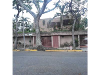 Se Vende Casa 630 M2 en la Urbanización La Floresta, 540 mt2, 6 habitaciones