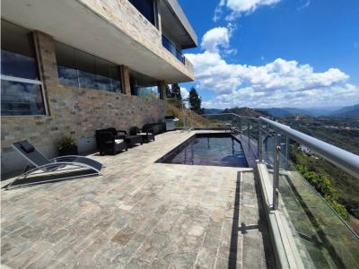 Casa En Venta - Caicaguana 500 Mts2 C. 600 Mts2 T. Caracas, 500 mt2, 5 habitaciones