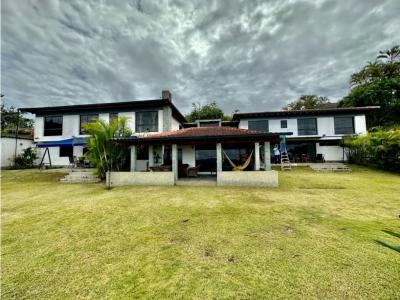 Se vende casa 600m2 8h+2s/10b/14p La Lagunita, 600 mt2, 10 habitaciones