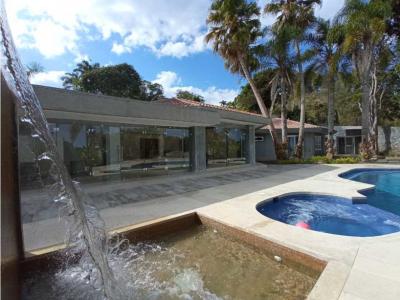 Se Vende Casa 900 m² 6H/7B/10Pe La Lagunita, 900 mt2, 6 habitaciones