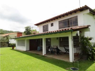 Vendo casa 330m2 4h/4b/4pe Oripoto, Loma Larga. 4539, 330 mt2, 4 habitaciones