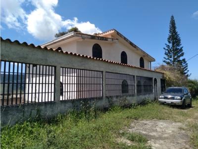 Venta de Casa en EL Junquito, Km 16 /#JT, 288 mt2, 5 habitaciones
