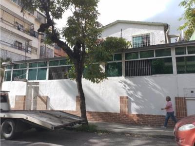VENTA DE CASA COMERCIAL EN BELLO MONTE, 10 habitaciones