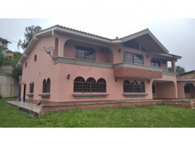 Se vende casa 2000 m2 Terreno/ 600 m2 Const / 6h/9b/10p Carrizal 6014, 600 mt2, 6 habitaciones