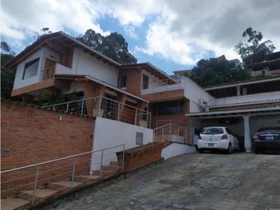 Casa en venta Urb Araguaney Carrizal, 1000 mt2, 5 habitaciones