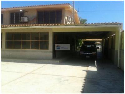 Se vende casa 759 m2. 4 Hab./4Baños/4P. Higuerote, 253 mt2, 4 habitaciones