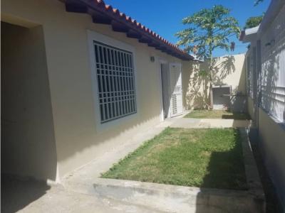 Real Vision Alquila casa  en Cumaná (IBO 143638), 218 mt2, 3 habitaciones