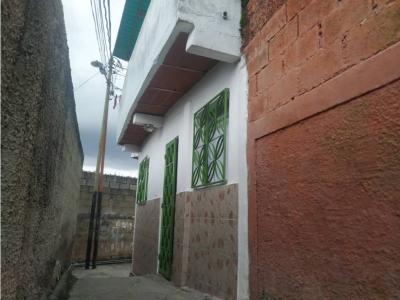 Casa ideal para hogar semilla, Sector Santa Eulalia, Los Teques, 43 mt2, 2 habitaciones