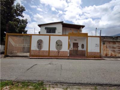 Casa Sector Arias Blanco El Limón calle el porvenir Aragua, 383 mt2, 5 habitaciones