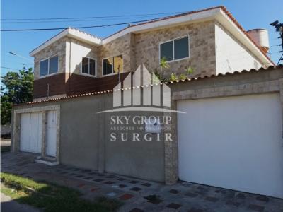 *Casa en Santa Irene SGC-260, 520 mt2, 5 habitaciones