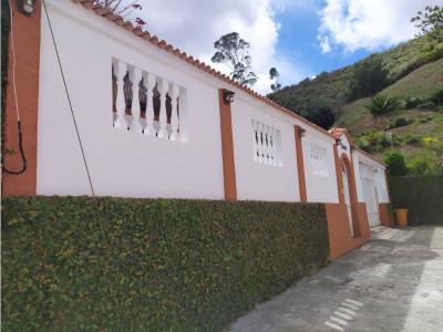Venta Casa 661,60 m2 4h+s/3b+s/4p La Rosaleda Norte 7486, 661 mt2, 6 habitaciones