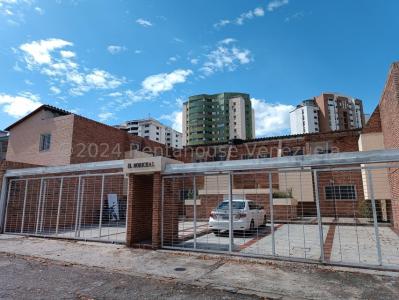 Lissett Peña Vende Casa Urb El Bosque Valencia 24-17617, 145 mt2, 4 habitaciones