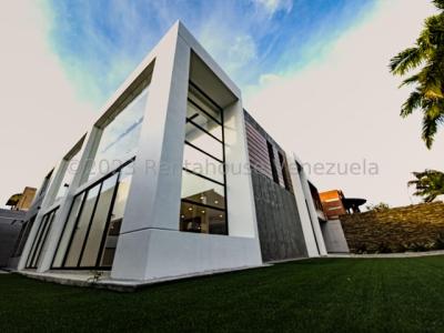 Casa en Venta en Lomas de  Lagunita, 400 mt2, 5 habitaciones