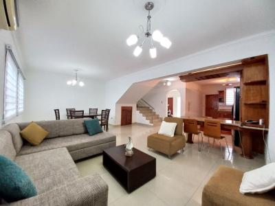 Casa en Alquiler en el Este de Barquisimeto, en Villas El Morro, 4 habitaciones