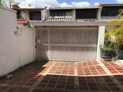 Casa en venta Macaracuay, 220 mt2, 4 habitaciones