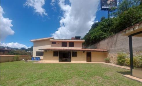 VENTA CASA TERRAZAS DEL CLUB HIPICO, 330 mt2, 4 habitaciones