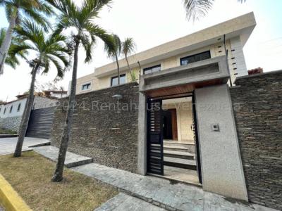 Casa en Venta en Macaracuay, 1400 mt2, 4 habitaciones